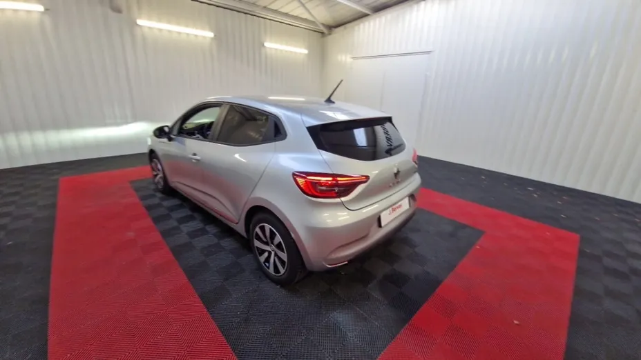 RENAULT Clio -
