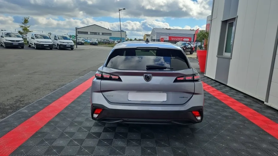PEUGEOT 308 -