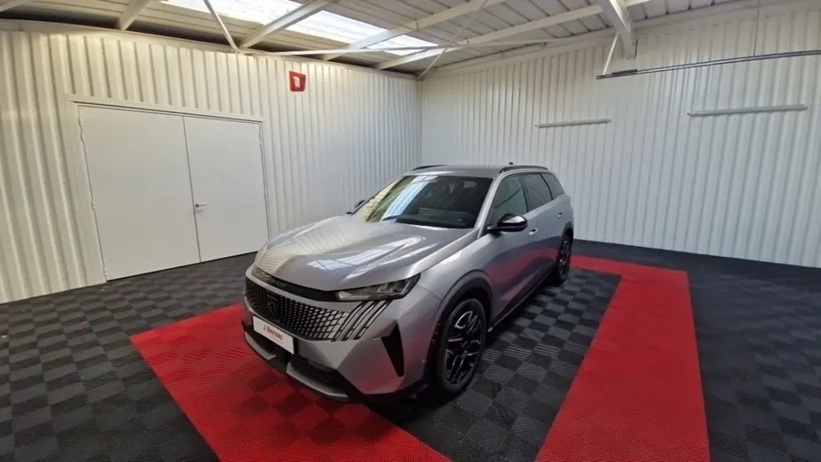 PEUGEOT 5008 -