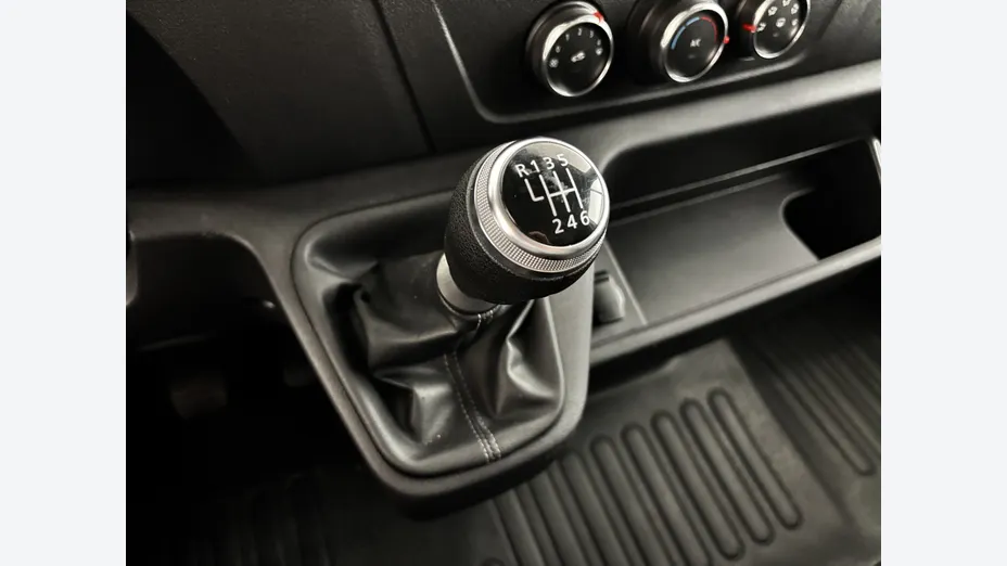 RENAULT Master -