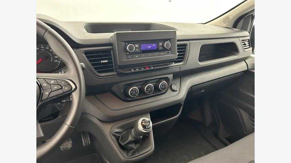 RENAULT Trafic -