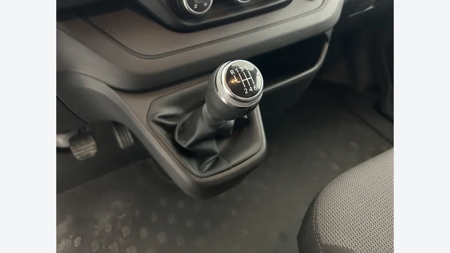 RENAULT Trafic -