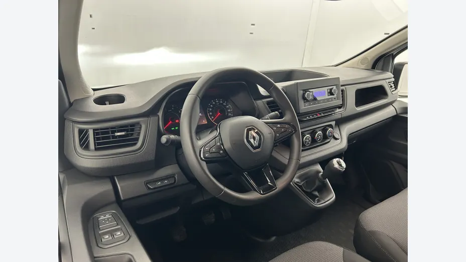 RENAULT Trafic -