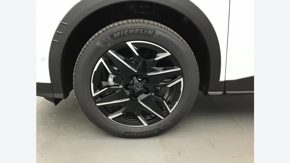 PEUGEOT 3008 -