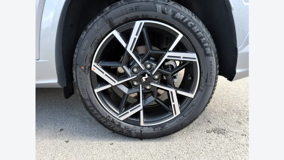 HYUNDAI Tucson -