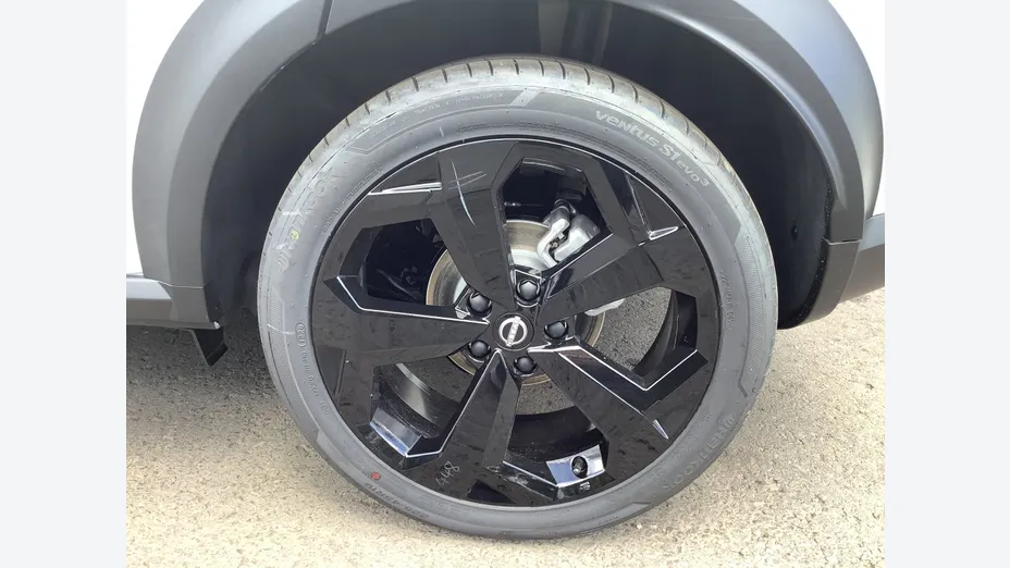 NISSAN Juke -
