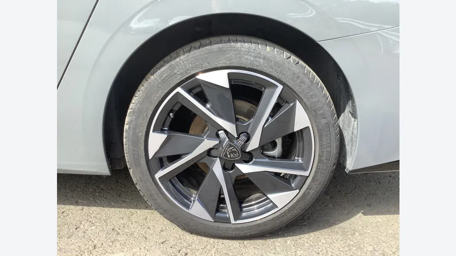 PEUGEOT 308 -