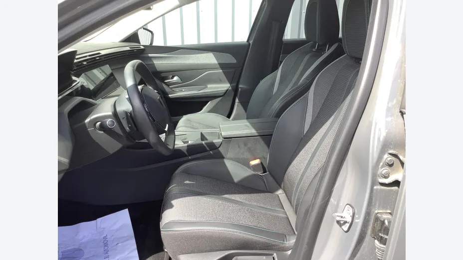 PEUGEOT 308 -