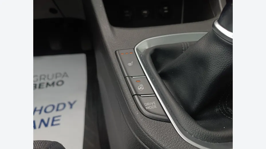 HYUNDAI i30 i30 1.5 T-GDI 48V Smart