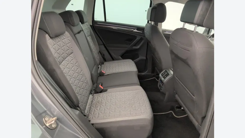 Volkswagen Tiguan -