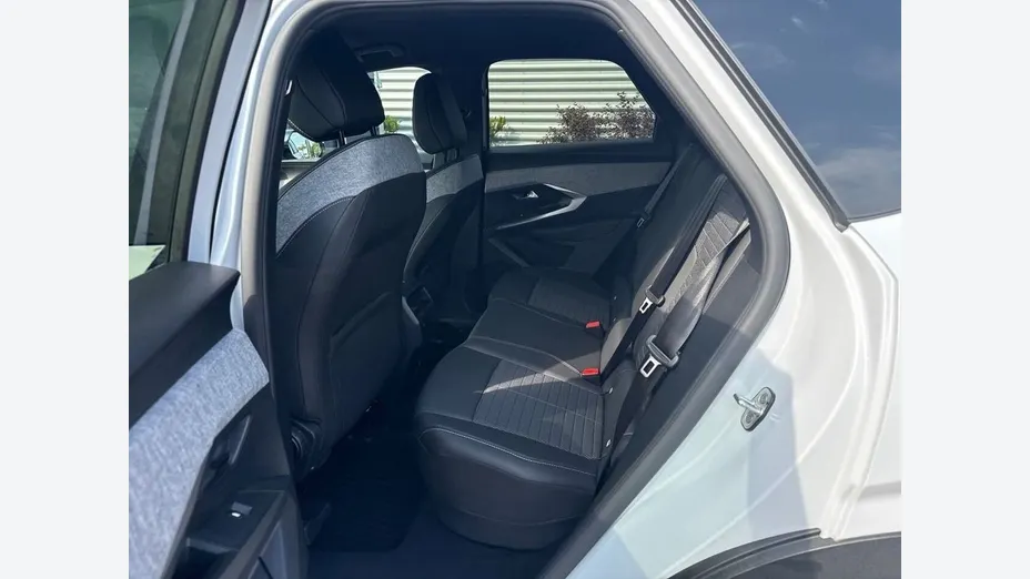 PEUGEOT 3008 3008 1.2 PureTech mHEV Allure e-DCS6