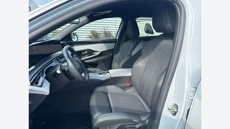 PEUGEOT 3008 3008 1.2 PureTech mHEV Allure e-DCS6