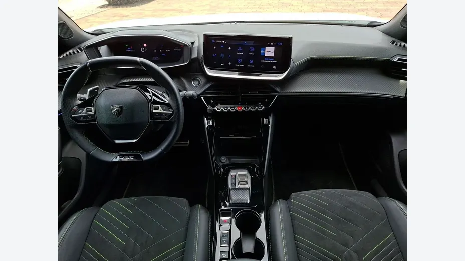 PEUGEOT 2008 2008 PureTech mHEV GT e-DCS6