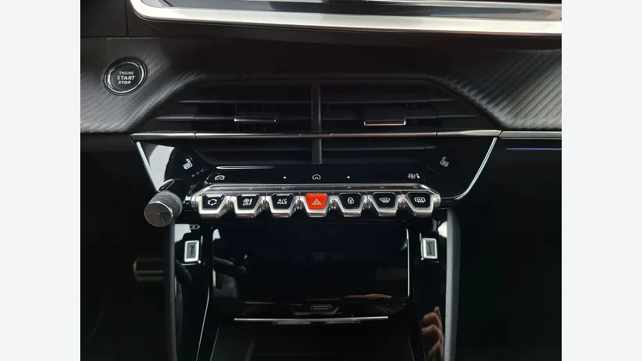 PEUGEOT 2008 2008 PureTech mHEV GT e-DCS6