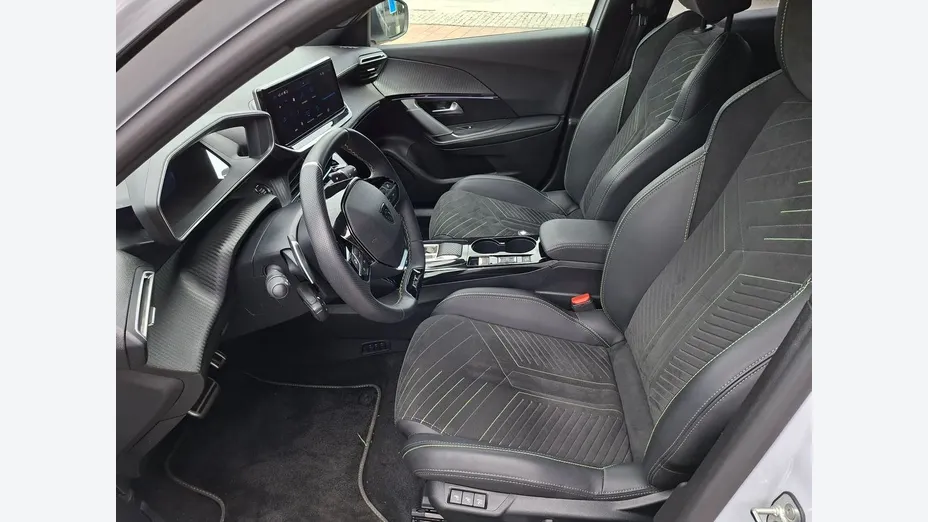 PEUGEOT 2008 2008 PureTech mHEV GT e-DCS6