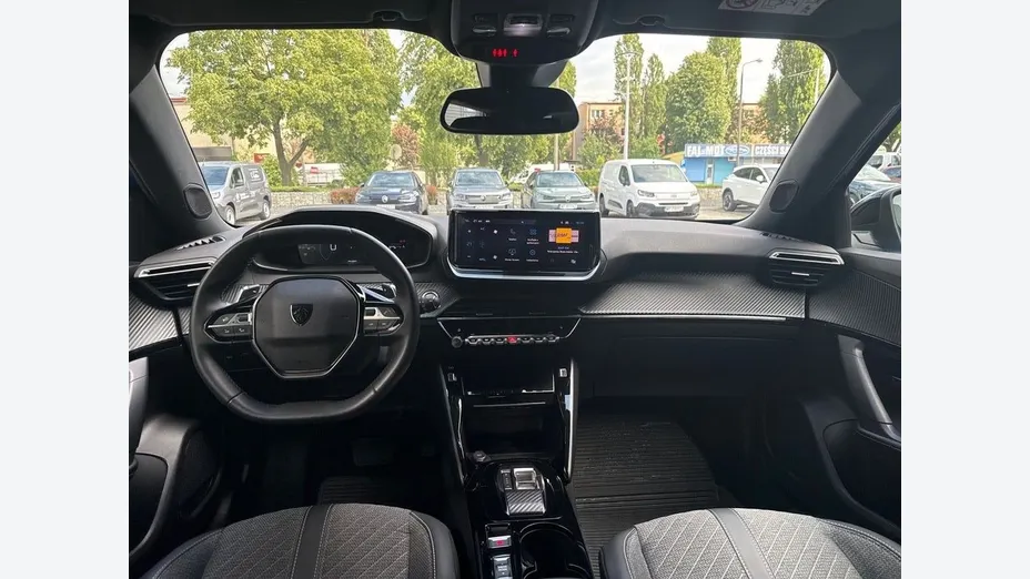 PEUGEOT 2008 2008 PureTech 130 Allure S&S EAT8